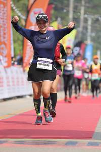 BIB: 40588
                            <button type="button" onclick="openModal(8237832)" class="btn btn-primary btn-sm float-right btn-popup" data-toggle="modal" data-target=".modal-high-quality">
                        <i class="fas fa-shopping-cart"></i> Add to Cart
                    </button>
                                            <button type="button" onclick="isThisMe(8237832, true)" class="btn btn-success btn-sm float-right btn-popup btn-isme hidden" data-toggle="tooltip" data-placement="bottom" title="นี่คือรูปของคุณใช่ไหม คลิกที่นี่เพื่อเอาเข้าอัลบั้ม">
                        <i class="fas fa-plus"></i> Add to album
                    </button>
                    <button type="button" onclick="isThisMe(8237832, false)" class="btn btn-warning btn-sm float-right btn-popup btn-isnotme hidden">
                        <i class="fas fa-ban"></i> Remove from album
                    </button>